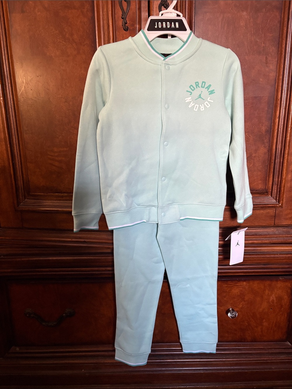Jordan Kids Mint - Light Green Two-Piece fleece set MRSP $65